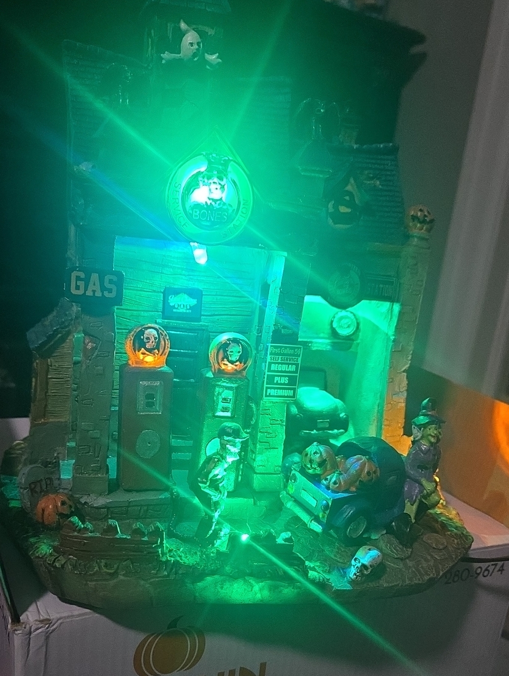 FG Square Pumpkin Hollow Gas Station